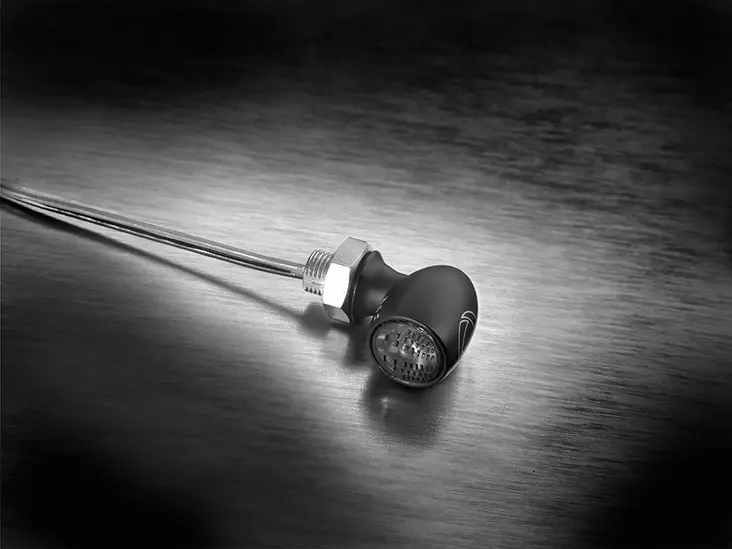 Kellermann Atto® Dark black with strongly tinted glass - MC Blinkers - 152-153100 - 1