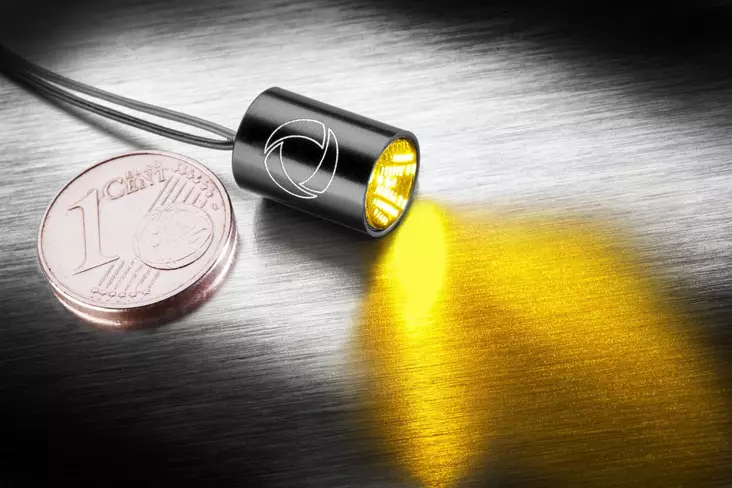 Kellermann Atto® Dark Integral black with strongly tinted glass - MC Blinkers - 152-153500 - 1