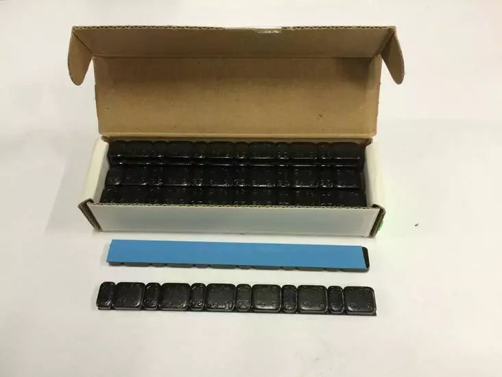 Bal. vikt SVART 6x2.5gr + 6x5gr (15st) Height 5mm Depth.12.2mm (FE) - MC Hjul tillbehör - 34-2702-60-0 - 1