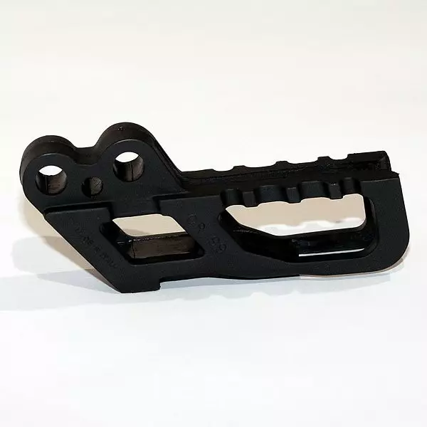 UFO Kedjestyrare CR125-500 99-04,CRF 02-04 Svart 001 - Motocross kedjestyrare - 650-3660 - 1