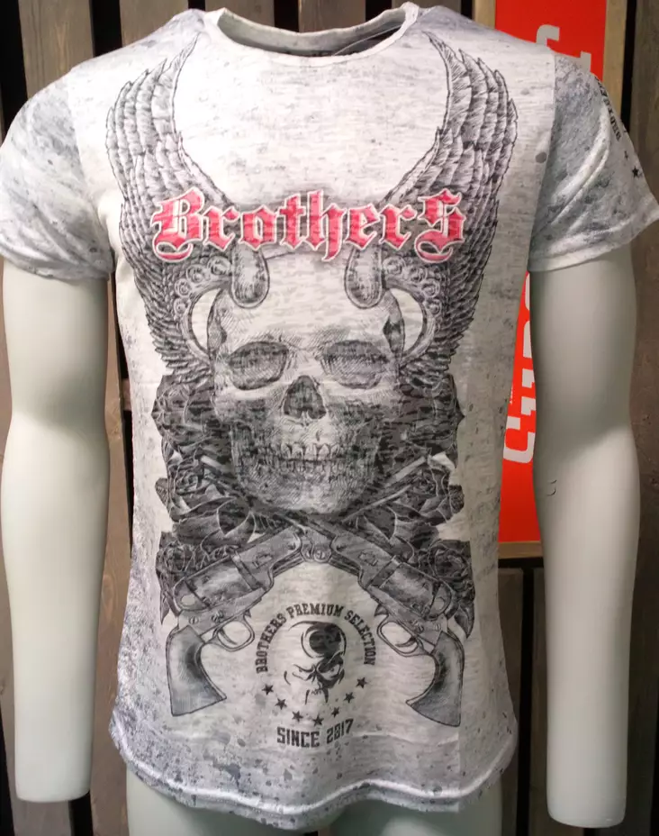 Brothers - "Brothers" t-shirt, S - T-tröjor - 117-0031 - 1