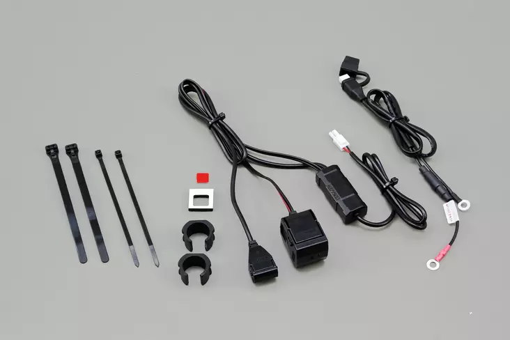 Daytona 12V USB/ Cigarettelighter socket - MC Mätare och klockor - 290-8101 - 1