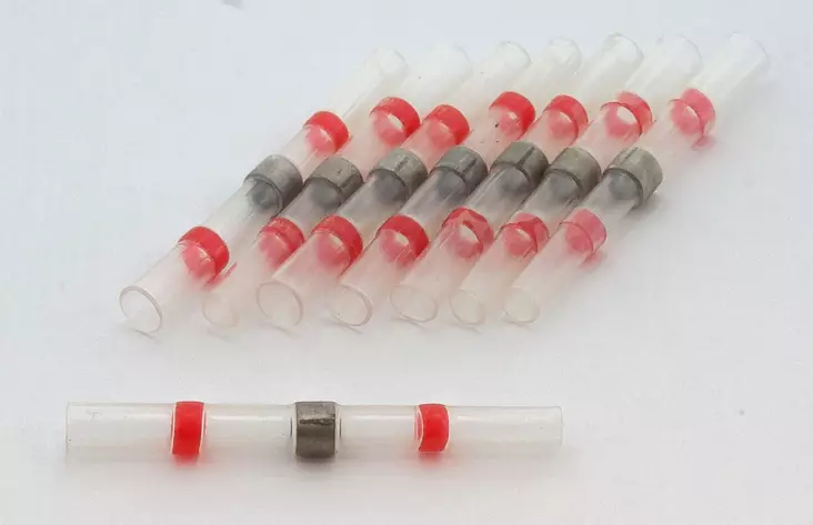 Hyper Skarvhylsor med värmekrympisolering Röd 10st 0.5-1.5mm2 - MC Säkringar - 9-3-3825-2 - 1