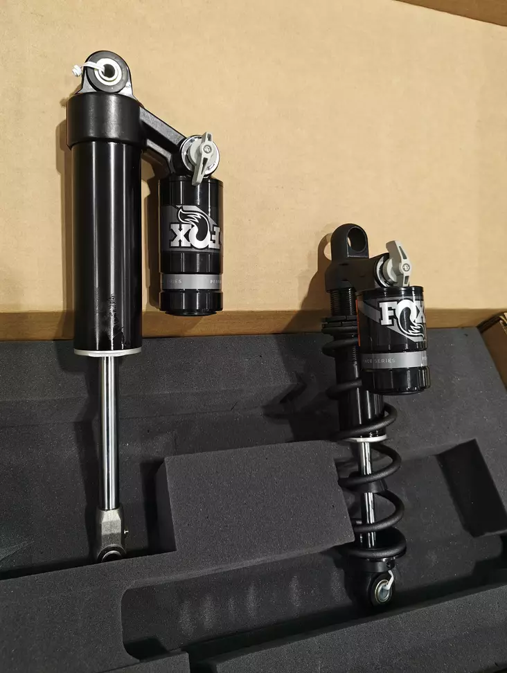 Fox boggiestötdämpare 1.5 Zero QS3 & 2.0 Zero QS3-R, Arctic Cat ZR R XC/Catalyst - Snöskoter Fox stötdämpare - 971-853-02-053 - 1