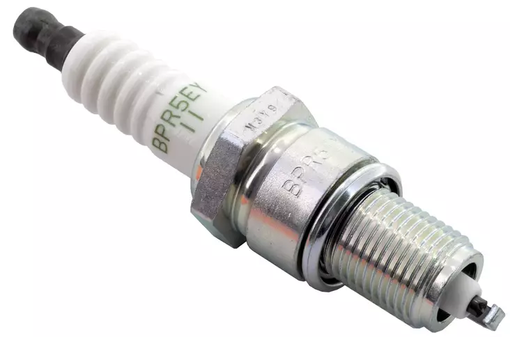 NGK sparkplug BPR5EY-11 - MC Tändstift - 13-3028 - 2