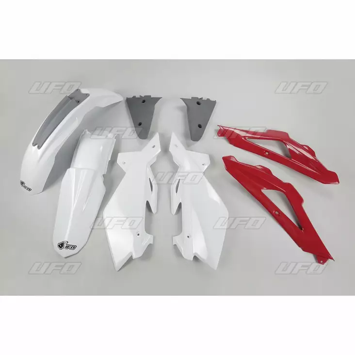 UFO Plastkit 5-delar Röd/vit HVA 4-takt TC 05-06 - Motocross plastsats - 650-K604-999 - 1