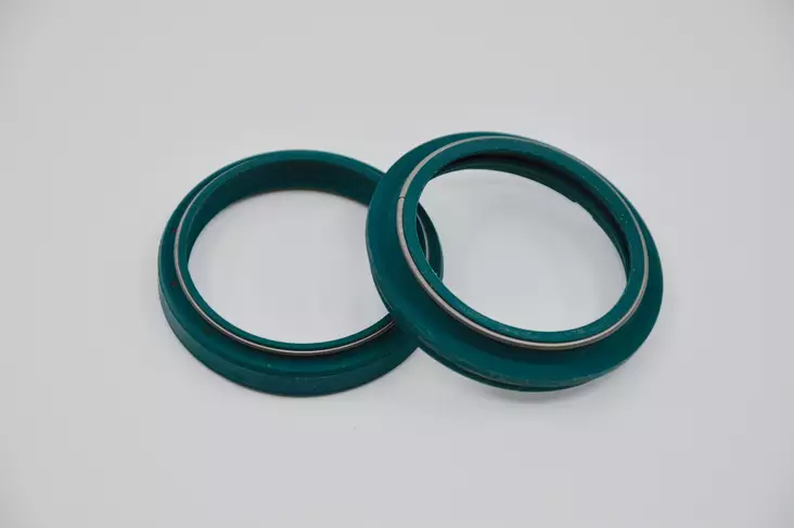 SKF Heavy Duty Oil & Dust Seal 48 mm. - KAYABA/OHLINS - Motocross oljetätningar - 220-G48K-HD - 1