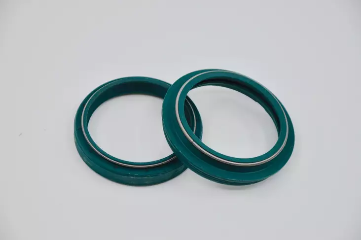 SKF Heavy Duty Oil & Dust Seal 48 mm. - SHOWA - Motocross oljetätningar - 220-G48S-HD - 1