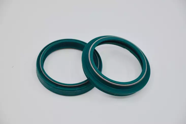 SKF Heavy Duty Oil & Dust Seal 48 mm. - ZF SACHS - Motocross oljetätningar - 220-G48Z-HD - 1