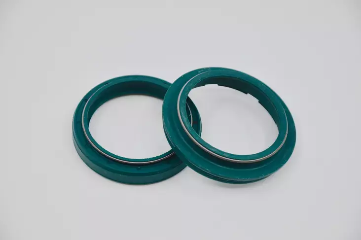 SKF Oil & Dust Seal 46 mm. - KAYABA - Motocross oljetätningar - 220-G46K - 1