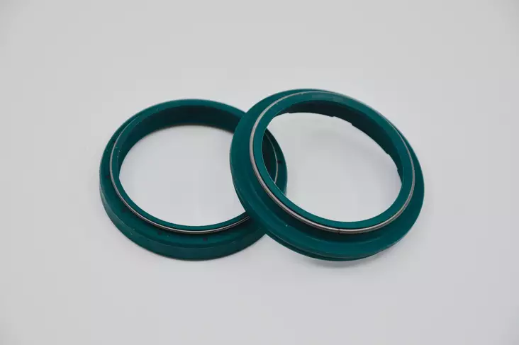 SKF Oil & Dust Seal 48 mm. - KAYABA/OHLINS - Motocross oljetätningar - 220-G48K - 1