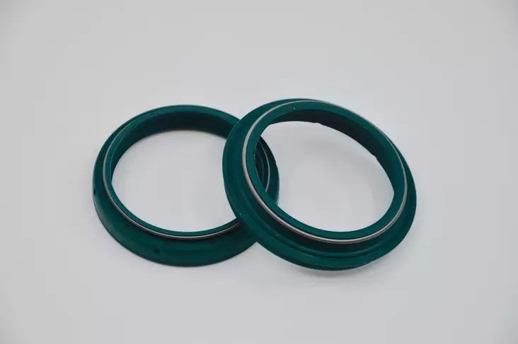 SKF Oil & Dust Seal 48 mm. - SHOWA - Motocross oljetätningar - 220-G48S - 1