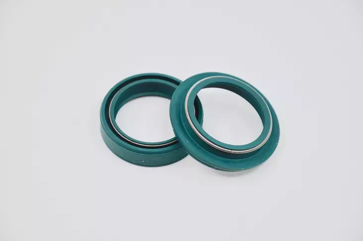 SKF Oil & Dust Seal 35 mm. - WP - Motocross oljetätningar - 220-G35W - 1